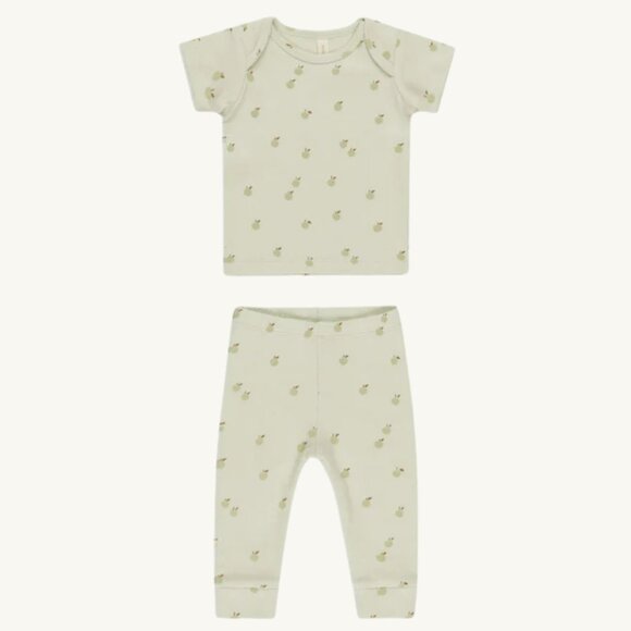 NWT - Quincy Mae Apples ORGANIC Ribbed Set - Picture 1 of 2